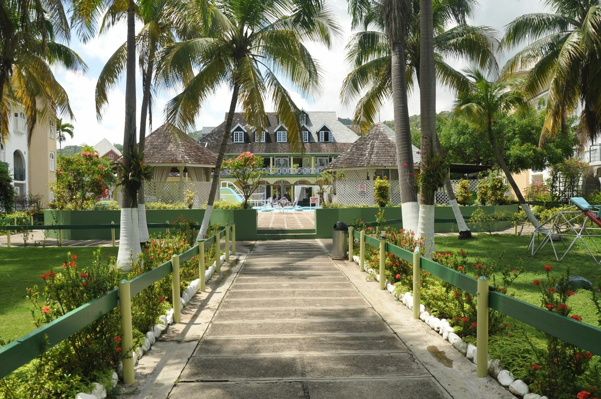 Ocho Rios Sandcastles Resort On The Beach 1 Bedroom Apartment On The Beach מראה חיצוני תמונה